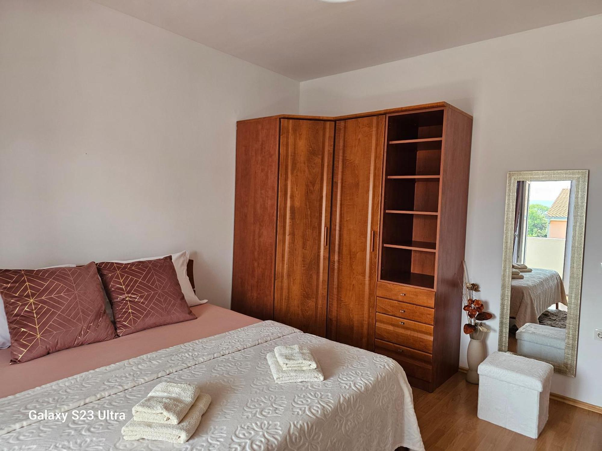 Apartmani Dianna Kaštela Eksteriør billede